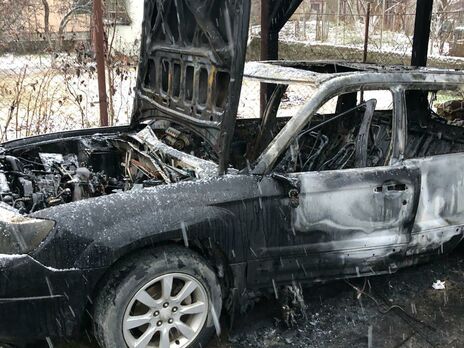 В Ужгороді спалили два автомобілі журналіста. Поліція відкрила кримінальне провадження