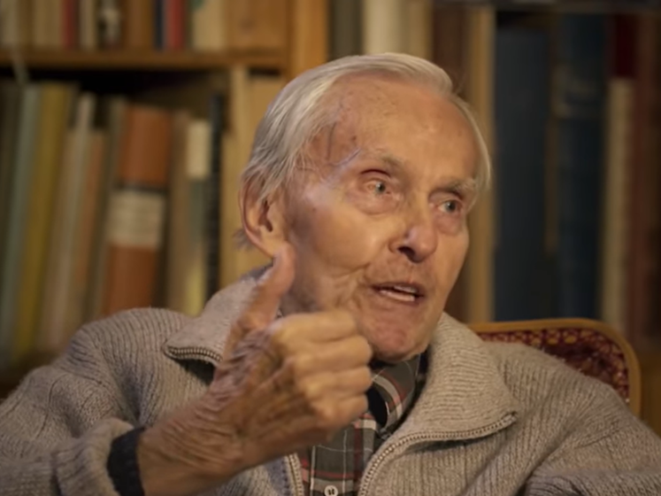 Помер 102-річний чеський мандрівник Зікмунд