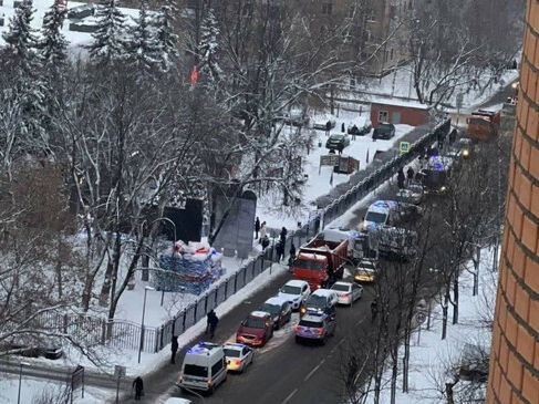 У Москві після прохання надіти маску чоловік відкрив стрілянину у БФЦ, жертвами стали дві людини, поранено дитину