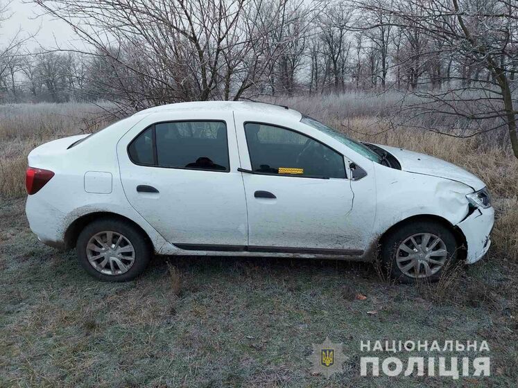 У Харківській області працівник автомийки з приятелем викрали машину та збили хлопця, він у лікарні непритомний – поліція