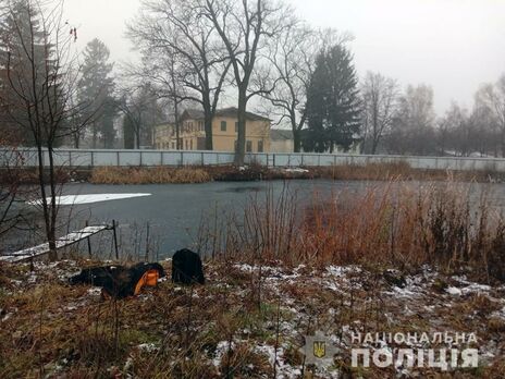 6 декабря вещи студентов нашли на берегу технического водоема на территории колледжа