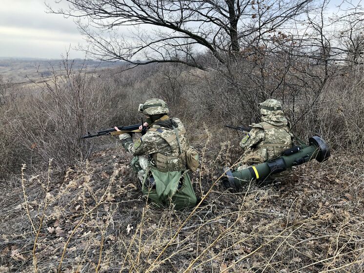Американським журналістам показали Javelin у зоні ООС на Донбасі. Відео