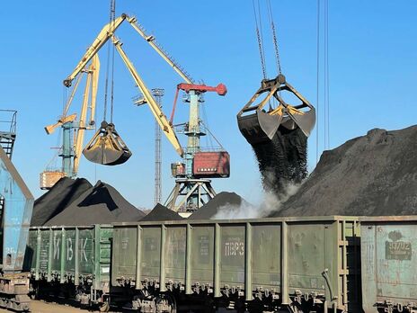 На ТЕС Ахметова запаси вугілля зросли на 35%, на державних станціях – знизилися на 15%