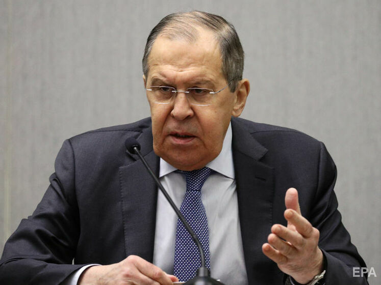 Лавров заявил, что РФ будет воспринимать расширение НАТО как "пересечение "красных линий"