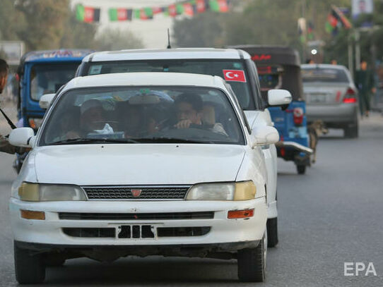 В Афганістані таліби заборонили вмикати музику в машинах