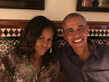 Фото Мишель и Барака Обамы собрало больше 4,5 млн лайков