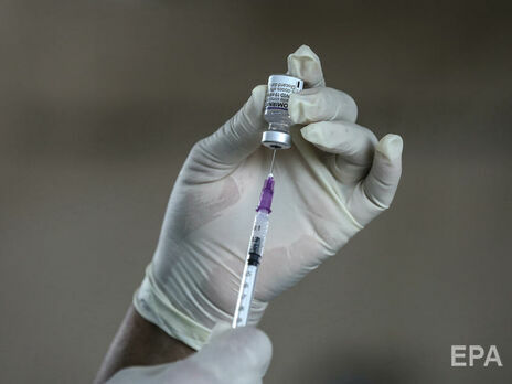 В Украине изменили схемы комбинации вакцин от COVID-19. Теперь CoronaVac можно совмещать с другими вакцинами