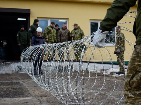 Проволочное заграждение типа "Егоза" установят на границе с Беларусью