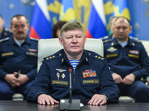 Силы ОДКБ в Казахстане возглавит российский генерал Сердюков, руководивший оккупацией Крыма в 2014 году 