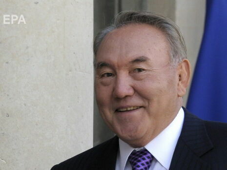 Назарбаев не появлялся на публике с 28 декабря, возможно, он уехал из страны – СМИ