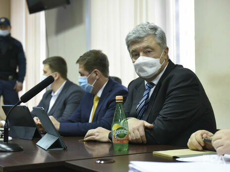 Днем 19 января судья вынес решение по избранию меры пресечения Петру Порошенко
