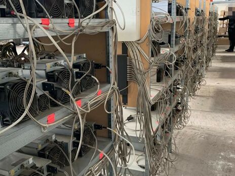 В Одесі ліквідували майнінг-центр криптовалют, який викрадав електроенергію у промислових обсягах – СБУ