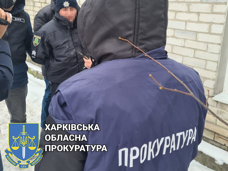 В Харьковской области полицейский вымогал у подростка $500 – прокуратура
