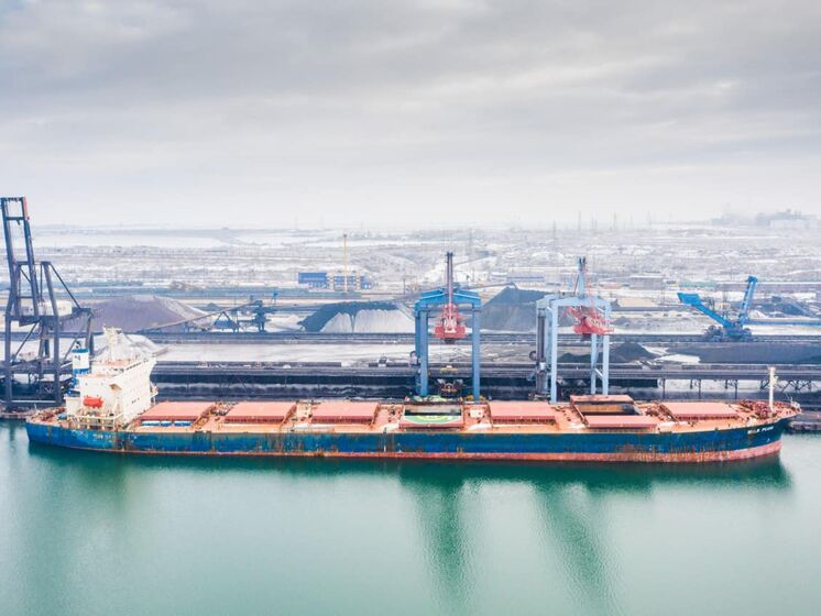 ДТЭК Ахметова приобрела дополнительно четыре судна угля из США и Колумбии для отопительного сезона