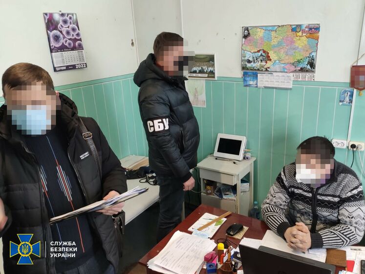 У СБУ заявили, що викрили групу на чолі з депутатом райради Харківської області, яка підробляла COVID-сертифікати