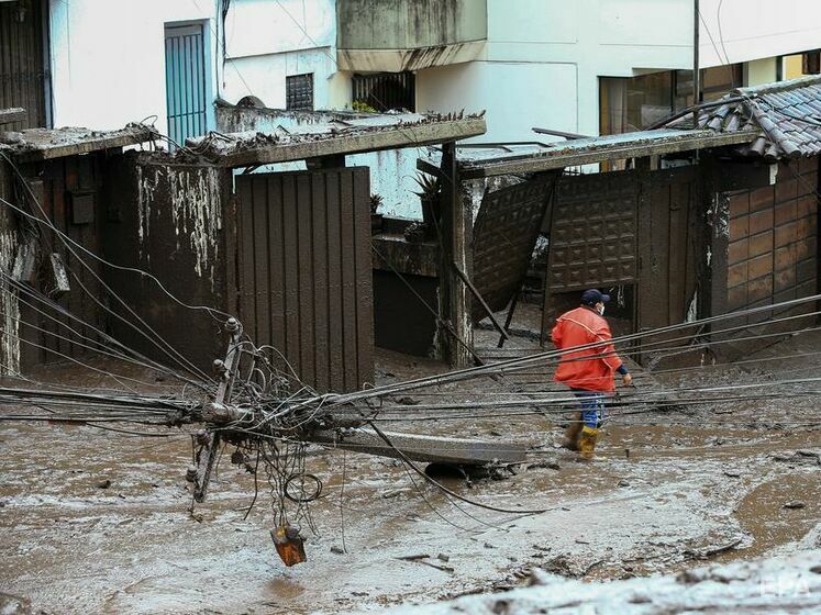 В Еквадорі сильні зливи спричинили зсув, загинуло 22 особи
