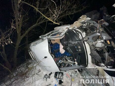 В Полтавской области столкнулись легковой автомобиль, два грузовика и маршрутка, пострадали 11 человек
