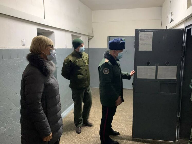 Денисова проверила условия содержания нацгвардейца Рябчука в СИЗО
