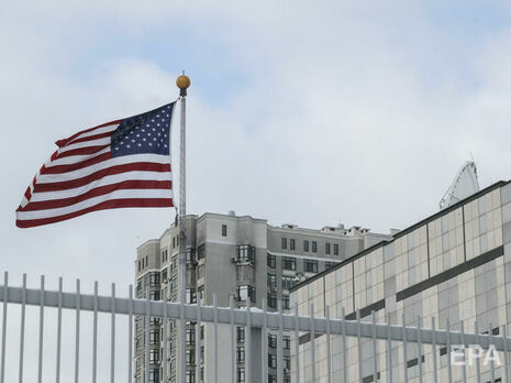 У будівлі посольства США в Києві залишиться технічний персонал, повідомили ЗМІ