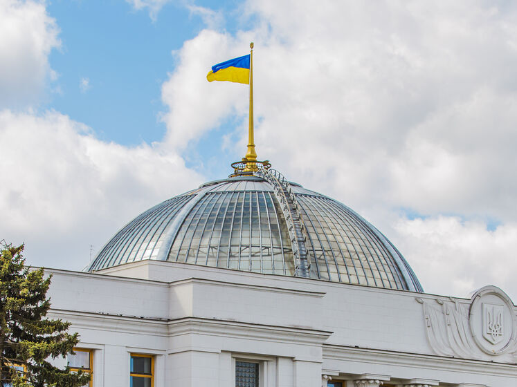"Європейська солідарність" – лідер парламентського рейтингу. У Раду проходять "Українська стратегія Гройсмана", "Сила і честь" та "Розумна політика" – опитування