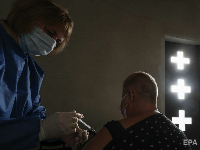 З початку вакцинальної кампанії в Україні проти COVID-19 щеплено майже 15,7 млн осіб, понад 56,7 тис. – протягом останньої доби