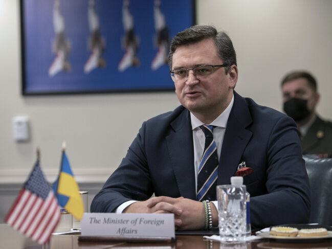 Кулеба обговорив із главою Пентагону розвиток співпраці України і США у галузях протиповітряної та протиракетної оборони