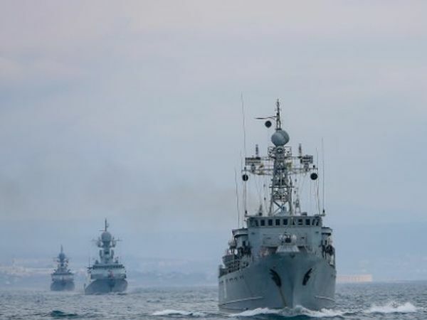 Россия сосредоточила у границ с Украиной почти весь флот, имеющий потенциал вторжения – Центр оборонных стратегий