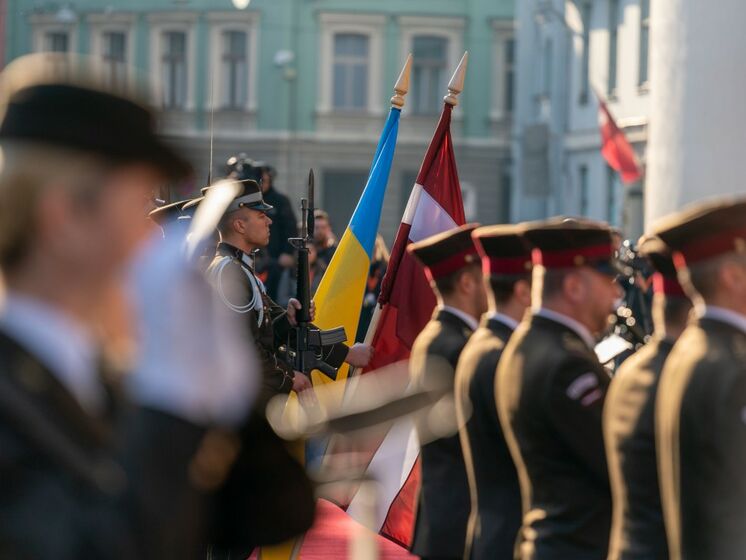 Парламент Латвії дозволив громадянам країни воювати за Україну. МЗС Великобританії теж не проти, якщо британці захочуть підтримати ЗСУ