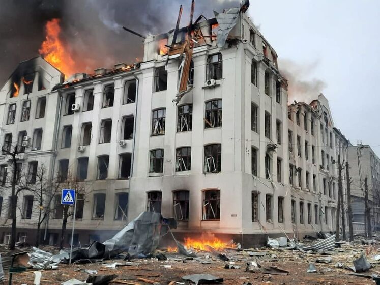 В Харькове оккупационные войска разбомбили управления СБУ и Нацполиции