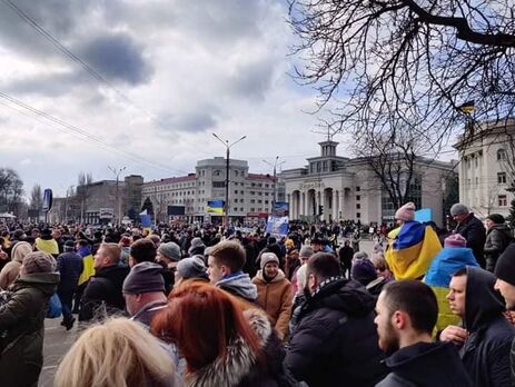 Херсонцы вышли на протест против российских оккупантов
