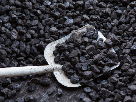 Для больниц Днепропетровской области привезли уголь из шахты 