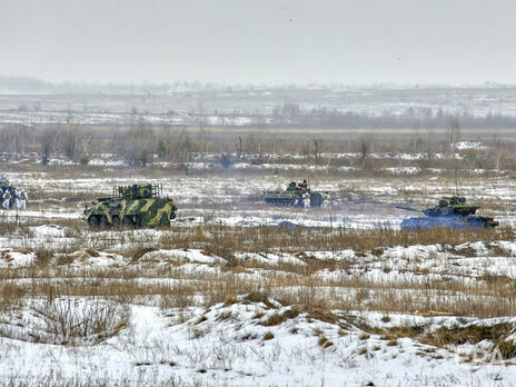 Українські військові дають відсіч повномасштабному вторгненню Росії з 24 лютого