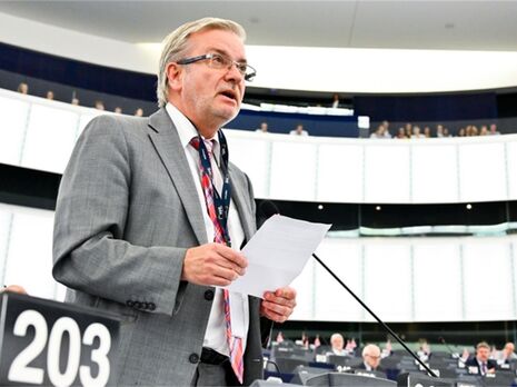 Депутат Європарламенту від Німеччини: Постачання товарів подвійного призначення мають бути повністю у санкційному списку 