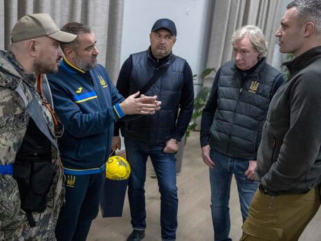 Українська асоціація футболу допомагає в розміщенні евакуйованих дітей