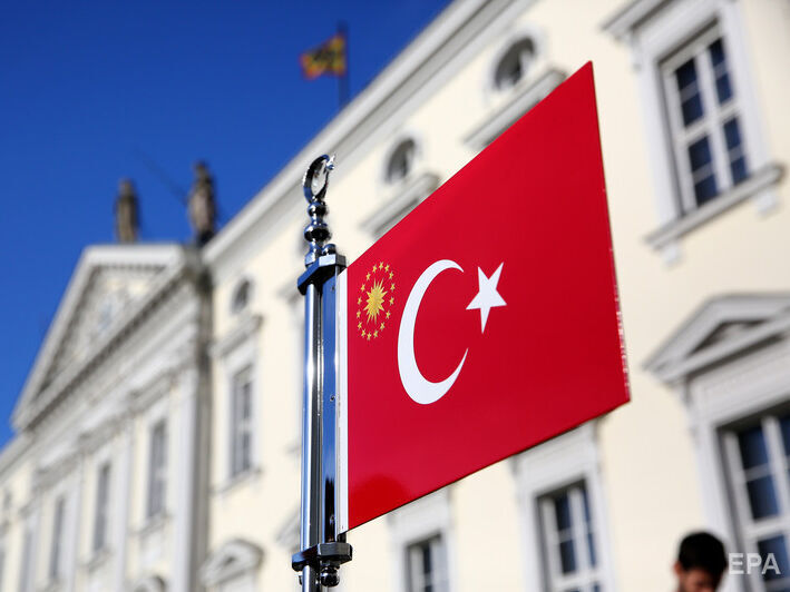 В Турции назвали "нереалистичными" требования России к Украине признать аннексию Крыма и независимость "ЛДНР"