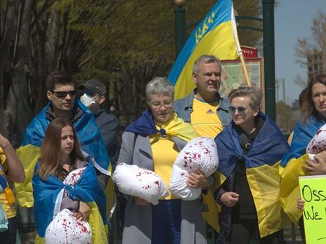 На Маршах украинских матерей почтили память детей, погибших от российской агрессии в Украине