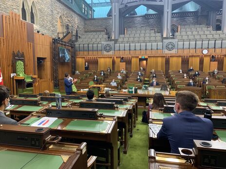Палата громад парламенту Канади схвалила звіт постійного комітету з питань громадянства та імміграції