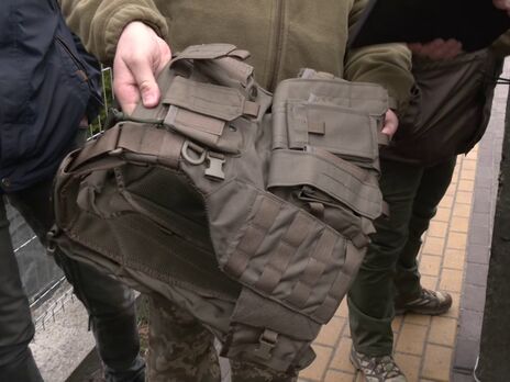 У Київську область прибули бронежилети для бійців територіальної оборони