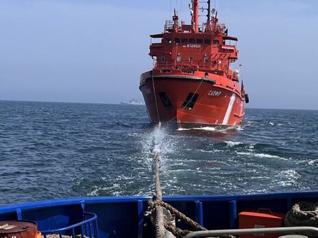 Україна повернула під свій контроль захоплене окупантами рятувальне судно 