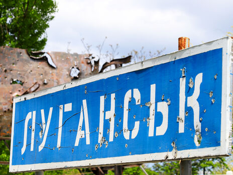 Украинцев, которых вывезли на оккупированные территории, заставляют принимать 