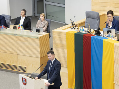 В принятом документе парламент Литвы констатировал, что российские оккупационные войска совершили массовые военные преступления на территории Украины