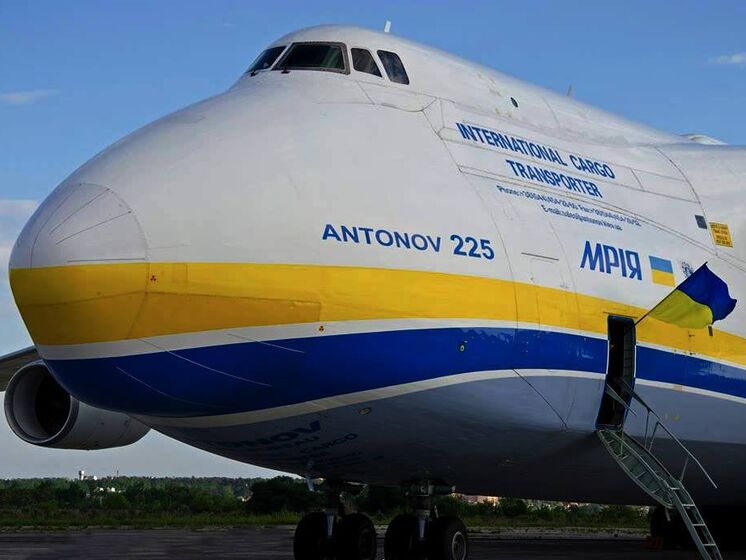 Зеленський: Побудувати Ан-225 "Мрія" заради пам'яті про загиблих у війні льотчиків-героїв – це правильна державна позиція і мрія