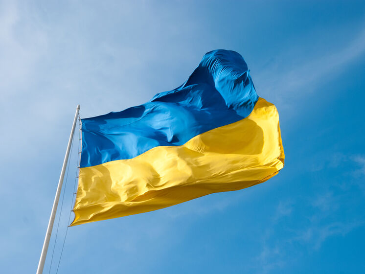 У Гаазі щоденно вивішують прапор України перед посольством РФ