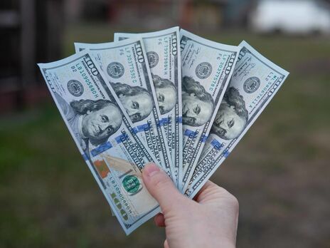 Forbes выяснил, что украинцы, выехавшие из-за войны, тратят за рубежом $2 млрд в месяц