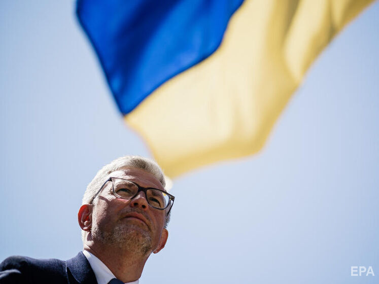 Посол України в Німеччині розкритикував швидкість, із якою постачають зброю в Україну