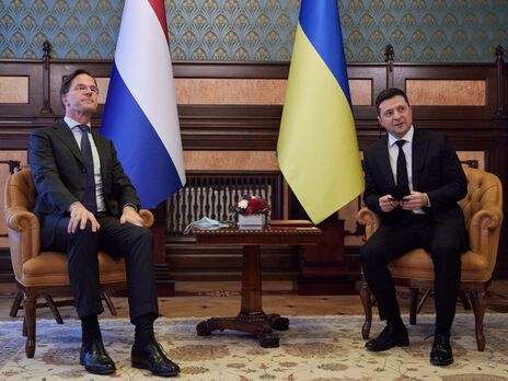 Рютте считает, что "Украине место в ЕС", но в то же время "есть какие-то шаги", отметил Зеленский