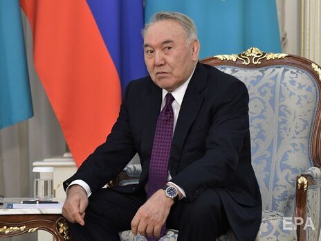 Назарбаев лишился звания лидера нации