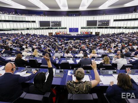 Європарламент закликав надати Україні статус кандидата на вступ до ЄС