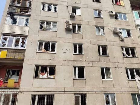 Окупанти й далі руйнують будинки в Луганській області