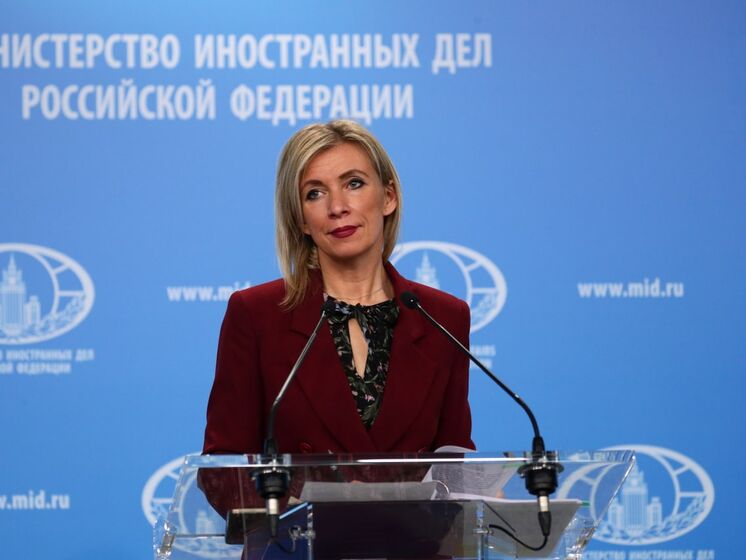 США отказались принять самолет для эвакуации российских дипломатов, Захарова пообещала "контрмеры асимметричного характера"